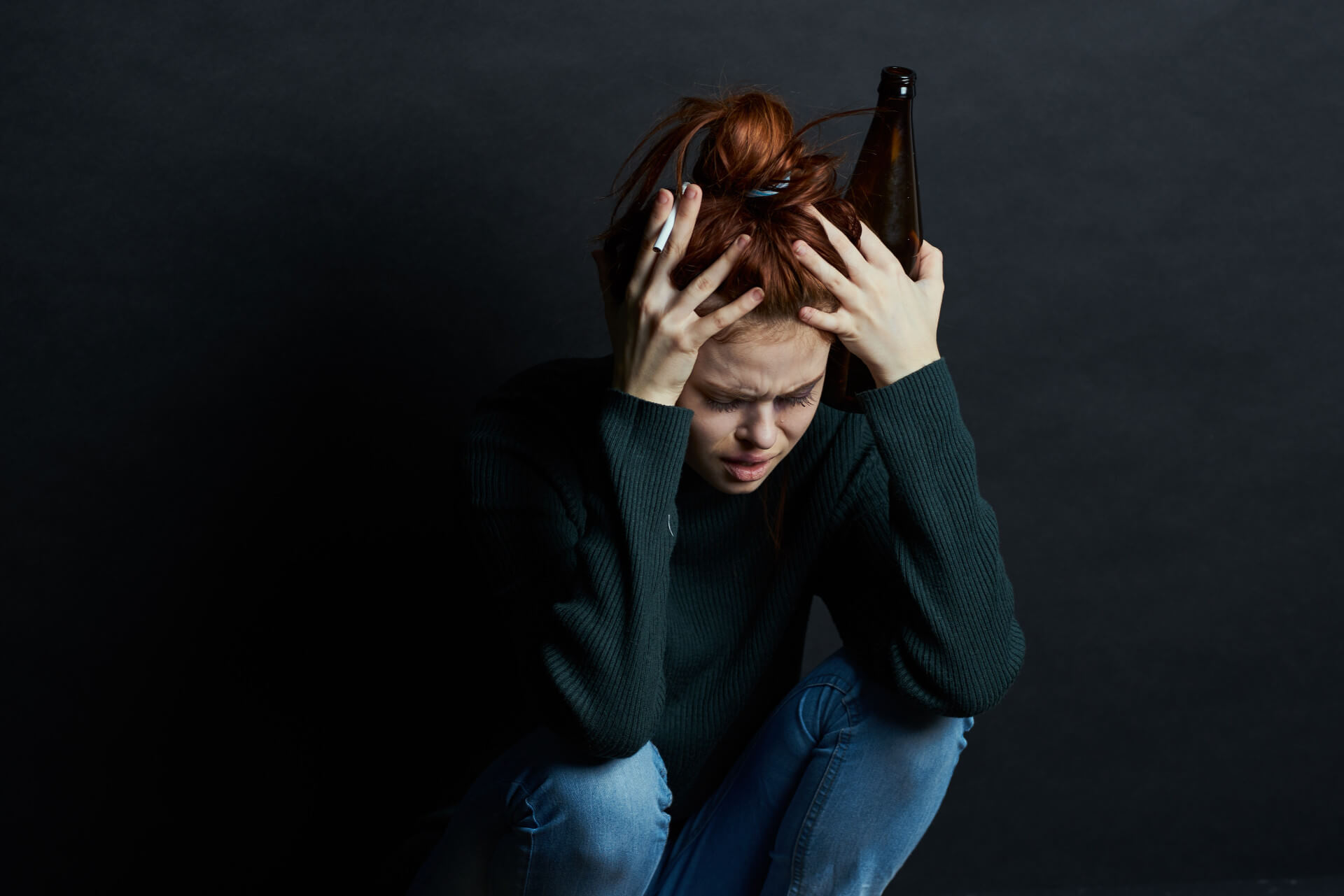 osoba uzależniona od alkoholu leczy się w ośrodku